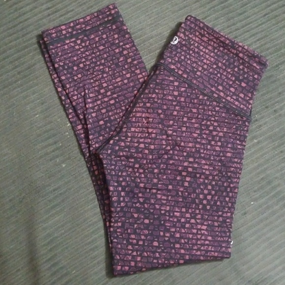 Wonder under crop 111 Rare!! NWOT - Picture 6 of 6